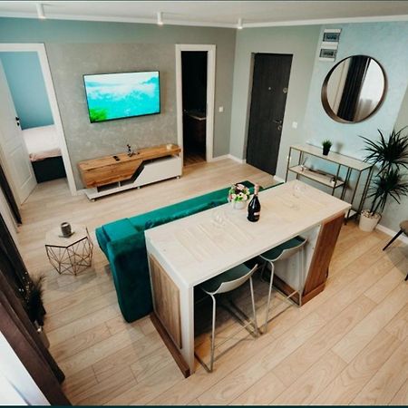 Studio 76 Apartment Onesti Exterior photo
